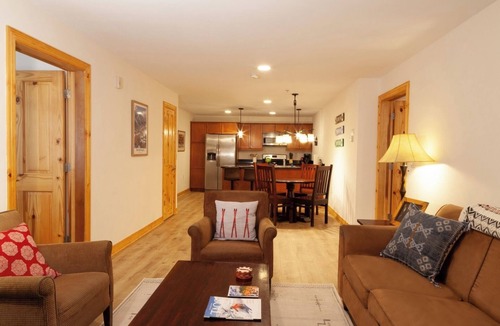 Taos Ski Valley Condo | Lift 1 Lookout - Snakedance Condos - New Property! - WiFi - Ski Locker - Mountai
