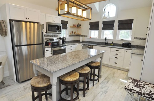 Ocracoke House | Lil’ Loopy: One bedroom home perfect for a couple's retreat.