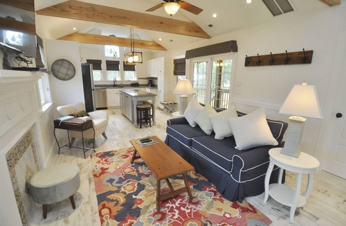 Ocracoke House | Lil’ Loopy: One bedroom home perfect for a couple's retreat.