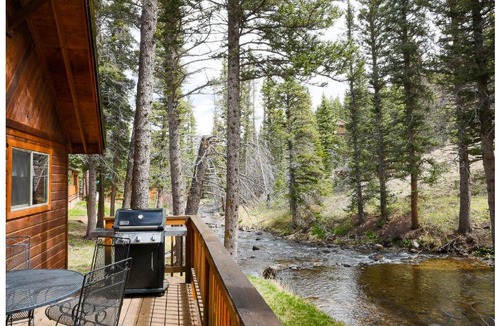 Red River House | Little Elk Horn on the River
