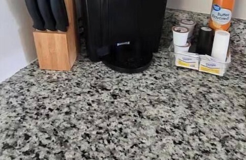 Radcliff Apartment | Liz & Frankie's Place