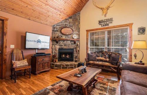 Branson West Cabin | Local Hero Lodge