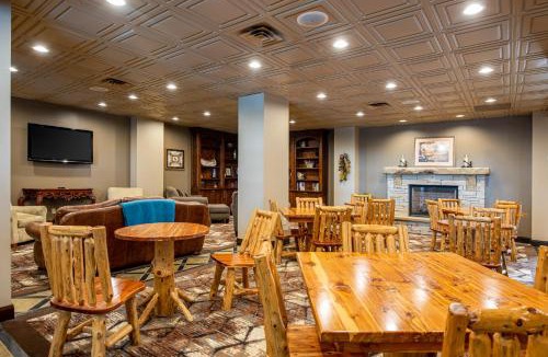 Branson Theater District Hotel | Lodge of the Ozarks