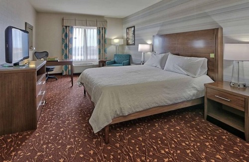 Albuquerque House | Look No Further! Indoor Pool & Free Parking, Close to Albuquerque Amtrak Station