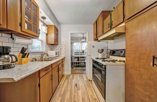 Taylor Berry House | Louisville Cozy Gem: Near Downtown & Attractions!