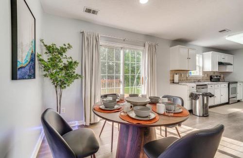Highview House | Louisville Home w/Large Yard: 15 Mi to Downtown!