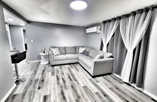 Medicine Lodge Bed & Breakfast | Lovely 2-bedroom bed, 1 bathroom home enjoyable Medicine Lodge