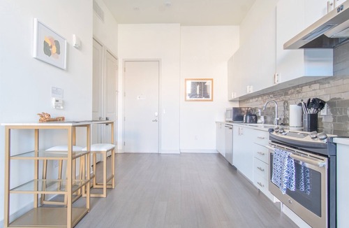 Butchertown Apartment | Luxe 1BR *Free Garage Parking* | Pool + Gym A