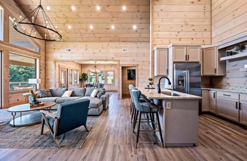 Wears Valley Cabin | Luxe 6BR w/Swim Spa, Theater, Firepit, Games!
