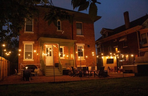 Walnut Hills House | Luxe-Hot Tub-Game Room-Fire Pit-Big Yard-5 min to Downtown and OTR