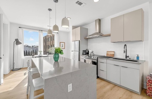 Inglewood Condo | Luxury 1BR/1BA, 12 Mins to Broadway