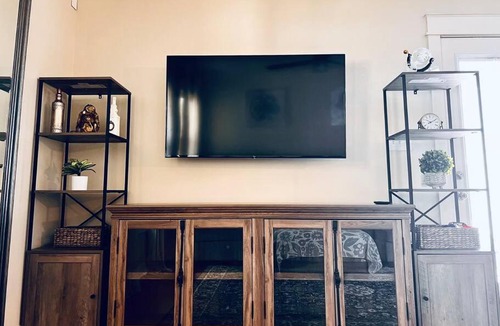 Huntsville House | Luxury 4BR Close To Everything - 5 min to Downtown