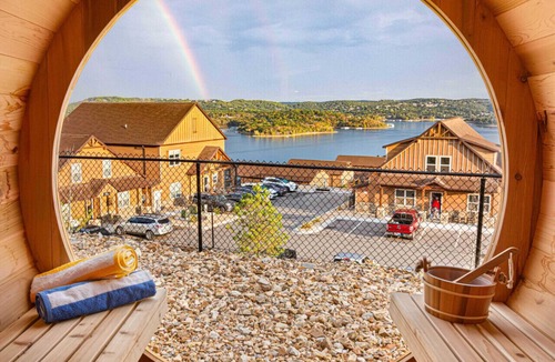 Kimberling City House | 💙 LUXURY 9 BED LAKE HOUSE/PRIVATE INDOOR POOL/HUGE GAME RM/THEATRE RM & SAUNA!