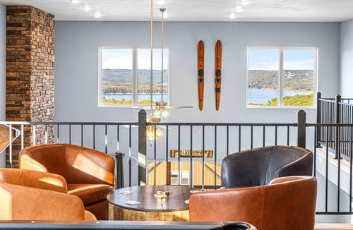 Kimberling City House | 💙 LUXURY 9 BED LAKE HOUSE/PRIVATE INDOOR POOL/HUGE GAME RM/THEATRE RM & SAUNA!