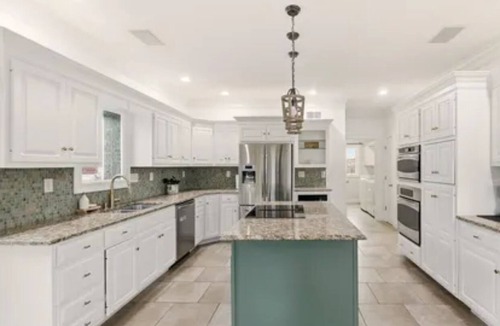 Prospect House | Luxury Derby Home in Prospect Area/Sleeps 12+/Backs to Horse Farm