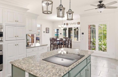 Prospect House | Luxury Derby Home in Prospect Area/Sleeps 12+/Backs to Horse Farm