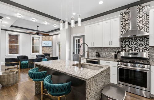 Benton Park House | Luxury Getaway | Hot Tub, Pool Table & Garage