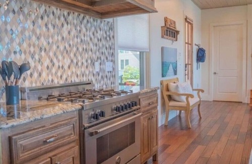Vinita House | Luxury Lakefront on Grand Lake, Gated Community, Pool, Hot Tub, Boat Dock