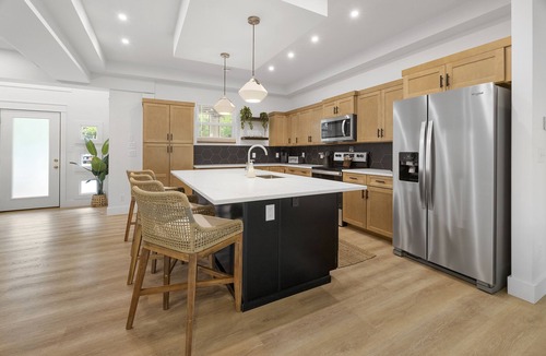 Indian Point House | Luxury Lakeview Escape & Marina Access– Near Silver Dollar City