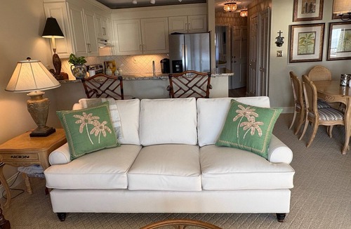 North Topsail Beach Condo | Luxury Oceanfront Villa Capriani/4 Pools/Hot Tub/Wifi/Unbeatable Views/3rd Floor