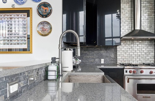 West Main Historic District Condo | Luxury Penthouse Near Yum Center + Parking
