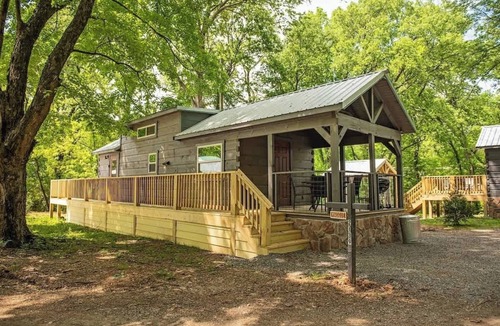 Lookout Valley Neighborhood Association Cabin | Maggie Mountain Charm Close to Downtown