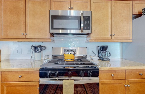 Taos Ski Valley Condo | Majestic Alpine Retreat - Walk to Lifts & Town