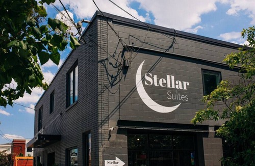 East Market District Apartment | Market #2 · Stellar Suites | Golden Studio | Boutique Hotel