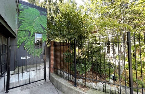 East Market District Apartment | Market #2 · Stellar Suites | Golden Studio | Boutique Hotel
