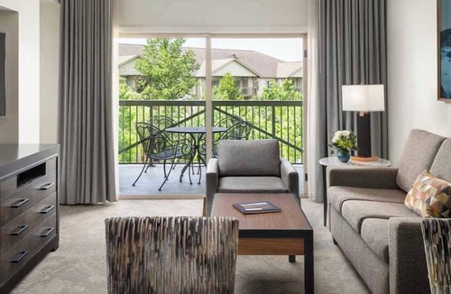 Branson Theater District Condo | Marriott Willow Ridge Lodge | Three 1BR/1BA Villas