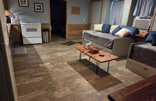 Quitman Apartment | Marvelous studio - Hidden Springs Hideaway - Quitman area