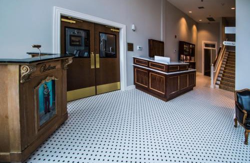 Fulton Hotel | Meadows Hotel