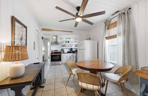Atlantic Beach Cottage | Mermaid Cove: Minutes to beach