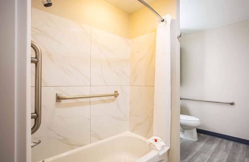 Southern Pines Hotel | Microtel Inn & Suites by Wyndham Southern Pines/Pinehurst