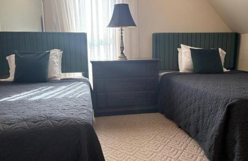 Laurel Villa | Mixon Villa-Laurel