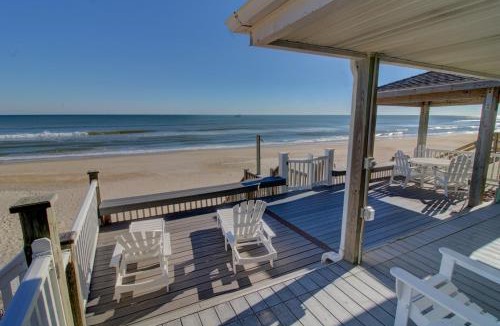 Surf City House | Mo & Anita's - Oceanfront 5 Bedroom home with Hot Tub