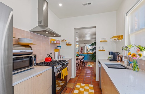 Downtown Santa Fe House | Modern and Bright 3B - Heart of Railyard District