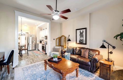 Old Louisville Apartment | Modern apartment near Nulu and other attractions!