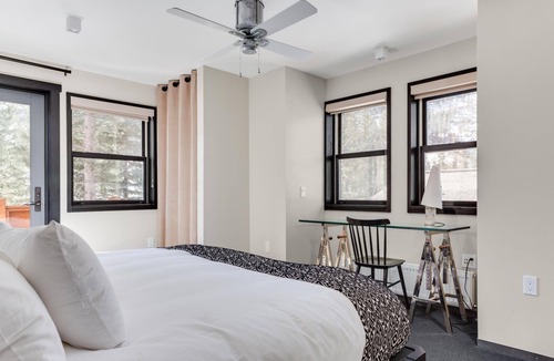 Taos Ski Valley Ski Chalet | Modern Chalet at base of ski lift in Taos Ski Valley