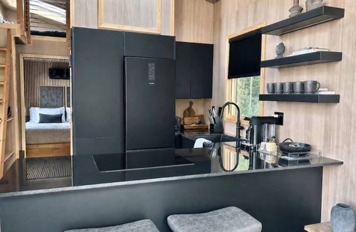 Sparta Cabin | Modern Escape with Scenic Views + Fire Pit