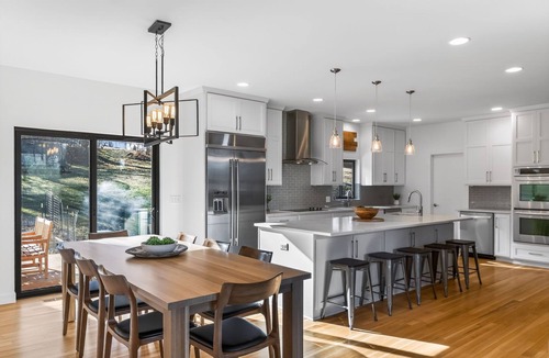 Riverside House | Modern Home 4 Bedrooms with 4 Private Bathrooms near MAJOR INTERNATIONAL SPORTING EVENT 2026