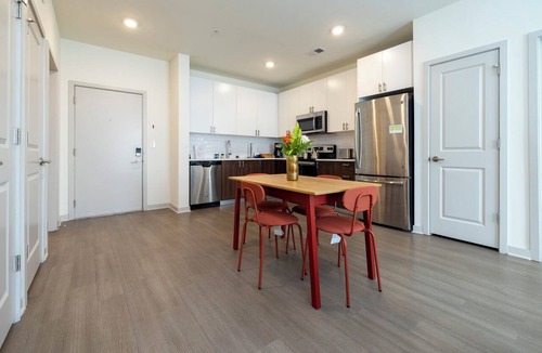 Downtown Louisville Apartment | Modern Nulu 2BR CozySuites 10