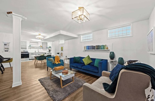Audubon Apartment | Modern unit near Churchill Downs and Expo Center!