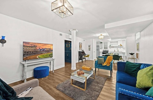 Audubon Apartment | Modern unit near Churchill Downs and Expo Center!