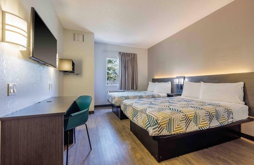Northeast Heights Hotel | Motel 6 Albuquerque, NM - North