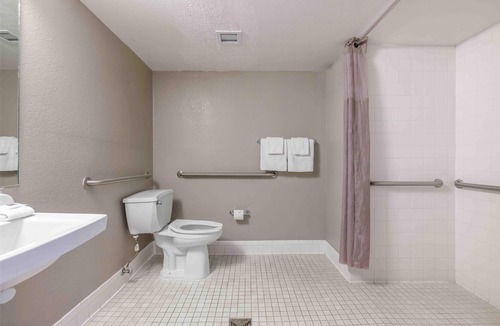 Northeast Heights Hotel | Motel 6 Albuquerque, NM - North