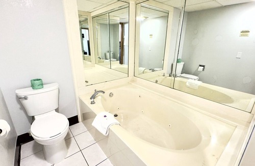 Dyersburg Hotel | Motel 6 Dyersburg, TN