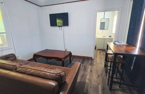 Isabella Apartment | Motel Room 3 with Bar & Grill and Laundromat