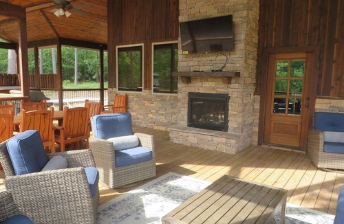 Hochatown Cabin | MULTI-FAMILY LUXURY CABIN~6 MASTERS~3 STORIES~ROOM FOR EVERYONE! SLEEPS 20