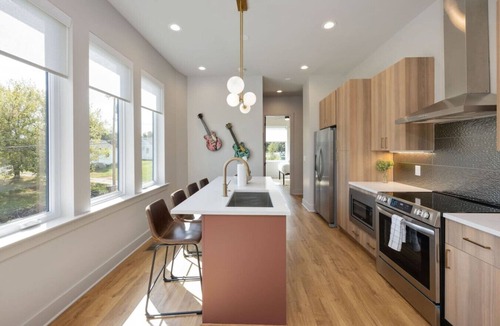 Radnor Villa | Music City Abode & Western Vibes | Dual Townhomes!